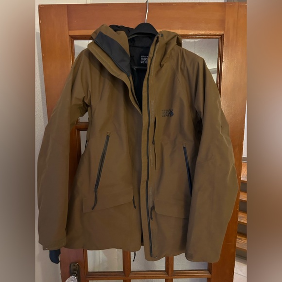 Mountain Hardware tan winter ski jacket size M - Picture 7 of 12